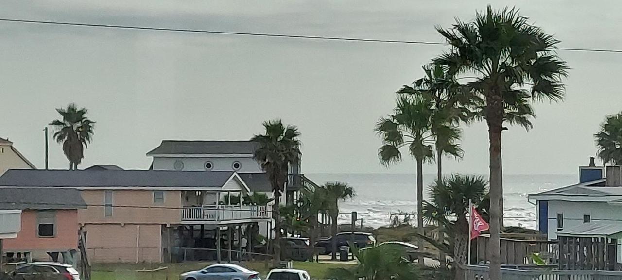 Private Beach -- Away From The Crowds - Ocean Views -Short Drive To Moody Gardens, Schlitter Bahn, Pleasure Pier Galveston Exterior foto